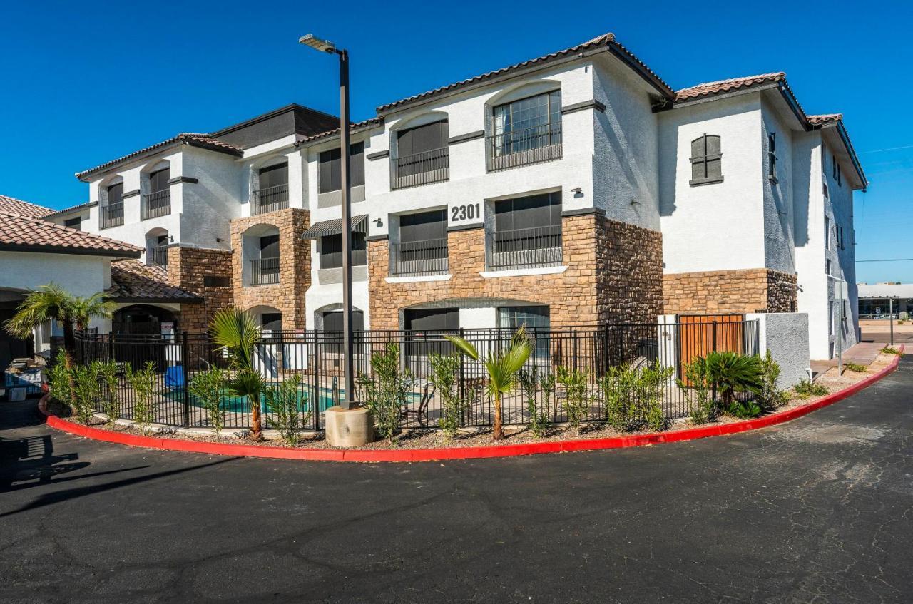 Metro Tempe Apartments Studio W Two King Beds Exterior photo